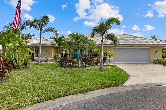 414 DEVONSHIRE LANE