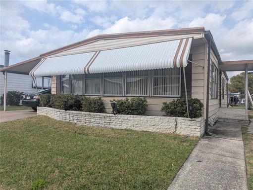 1007 FOREST LAKE DRIVE