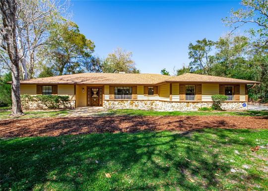 709 BRECKENRIDGE DRIVE