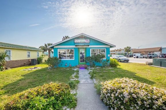 202 S DAYTONA AVENUE