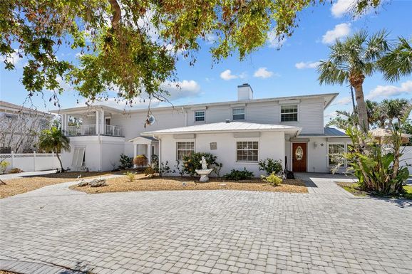 6112 GNARLED OAK DRIVE