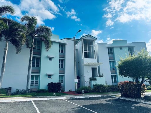 Cond Las Fuentes Coamo S BLVD SAN BLAS BUIDING 11 UNIT 11162