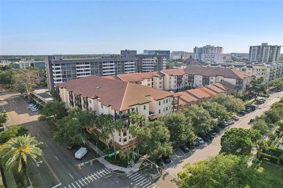 200 4TH AVENUE S UNIT 321