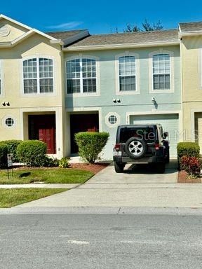 2747 MERRIEWEATHER LANE