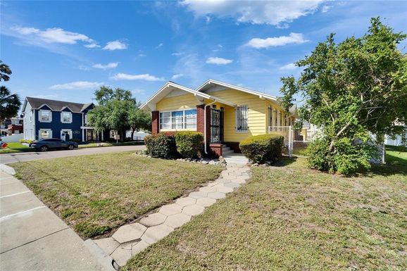 2001 W CLEVELAND STREET