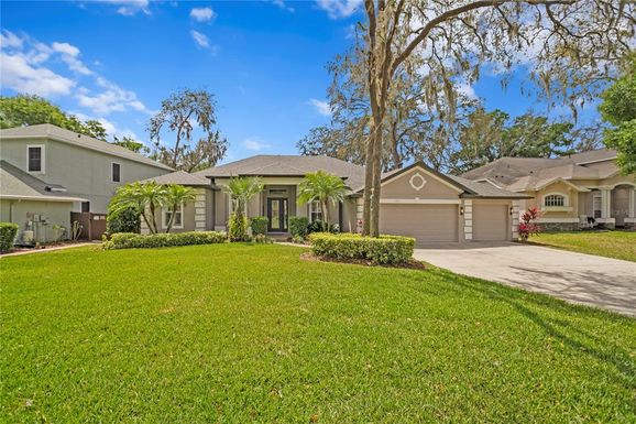 122 FALLING WATER DRIVE