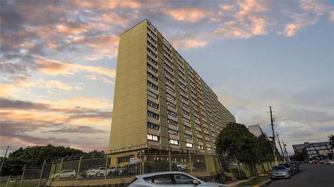 1050 LAS PALMAS AVENUE, COND PUERTA DE LA BAHIA UNIT 901