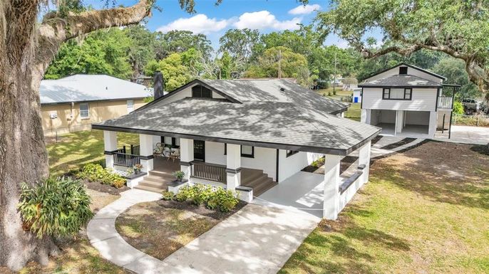 828 E VALENCIA STREET