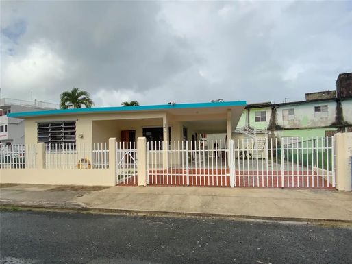 LOTE 14 CLL ADELINA VALDEZ