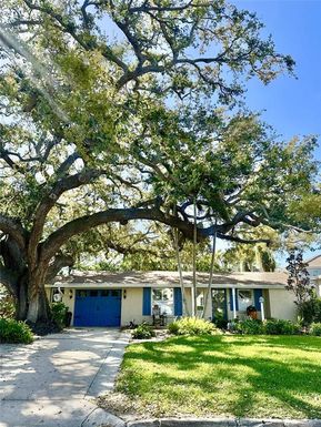 1834 BOUGAINVILLEA STREET