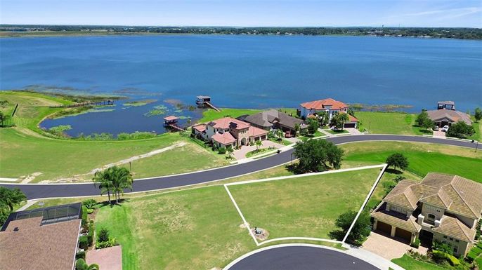 206 SPRING AZURE DRIVE