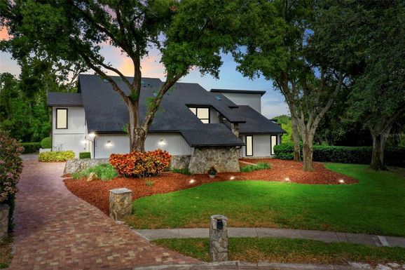2936 EAGLE ESTATES CIRCLE N