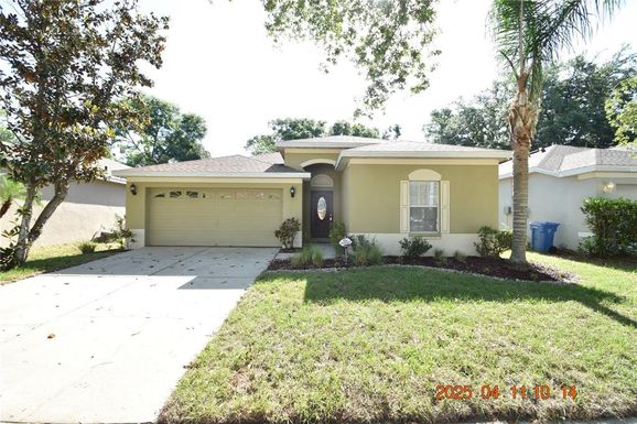 813 PARSONS POINTE STREET