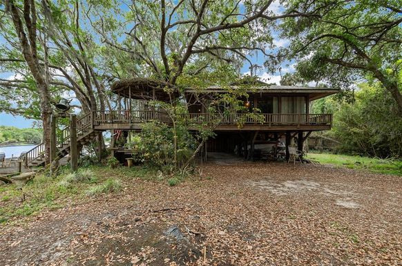 4293 CYPRESS BEND