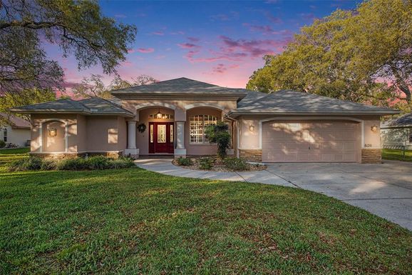 8120 GREENBRIER COURT