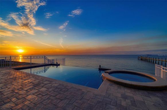 6408 BRIGHT BAY COURT