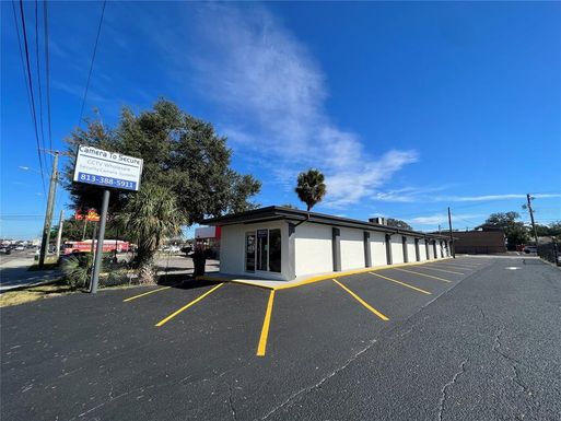 8610 N SUWANEE AVENUE