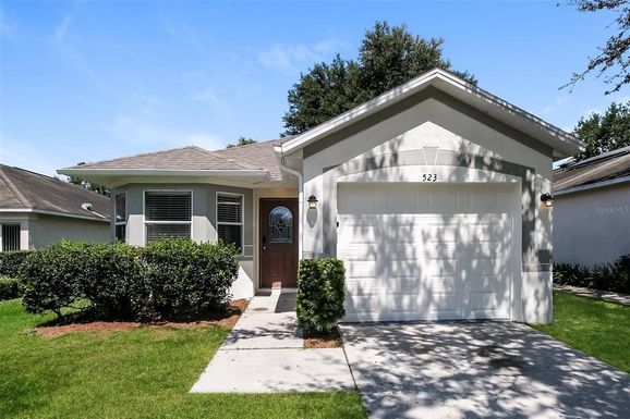 523 SCARLET MAPLE COURT