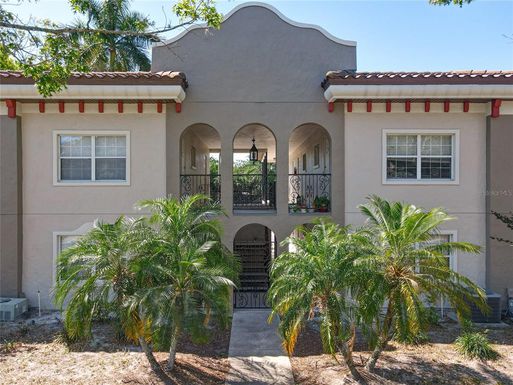 702 E CHURCH ST UNIT 3