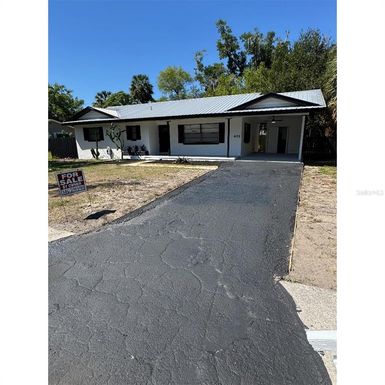 601 LANTERN LANE