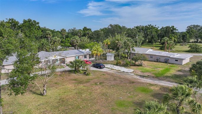 1870 SW PAX DUCES DRIVE