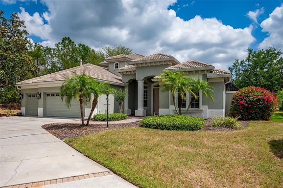 6803 HONEYSUCKLE TRAIL