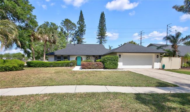 401 LAKESHORE DRIVE