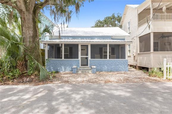 120 POMAR STREET
