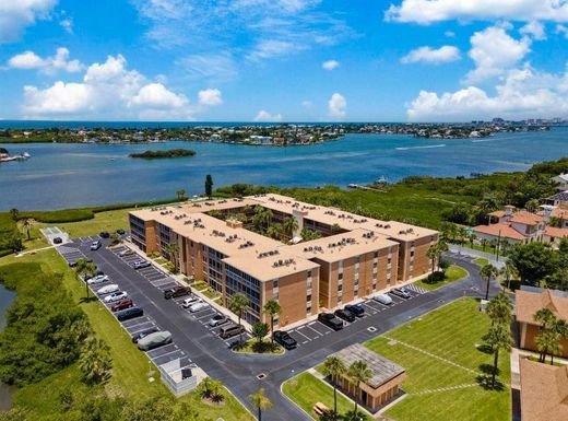 12760 INDIAN ROCKS ROAD UNIT 1110(Furnished)