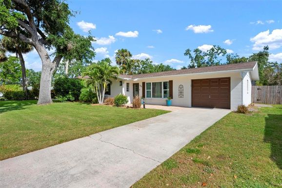 348 DORCHESTER DRIVE