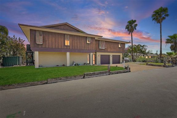 588 BAYVIEW DRIVE