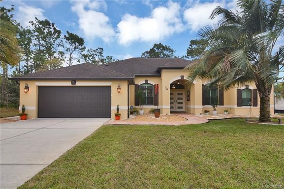 156 CYPRESS BOULEVARD E