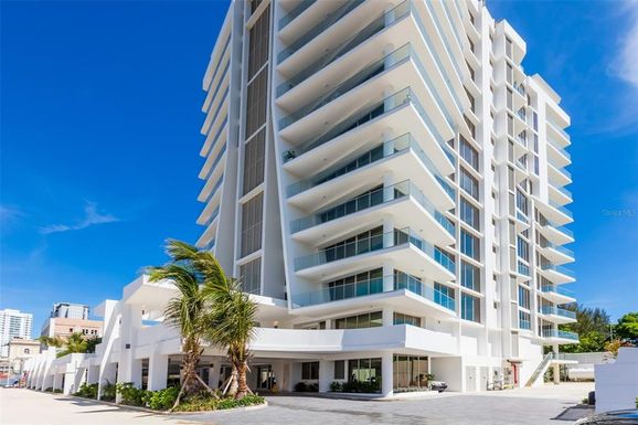 540 AV. DE LA CONSTITUCIÓN AVENUE UNIT 902