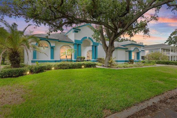 7314 HUNT CLUB LANE