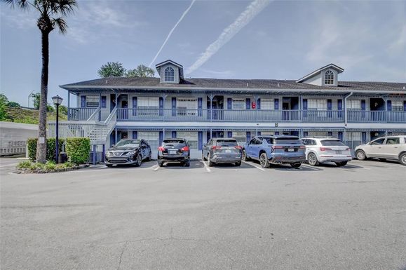 313 DIRKSEN DRIVE UNIT B15