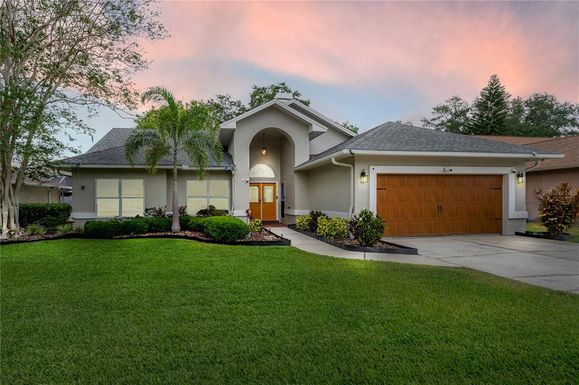 905 CLEARCREEK DRIVE