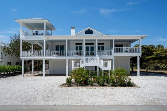 211 REVELS COURT