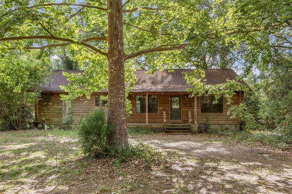 631 SW UNITY COURT