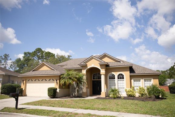 664 FIELD CLUB CIRCLE