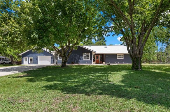 260 COUNTRY CIRCLE DRIVE W