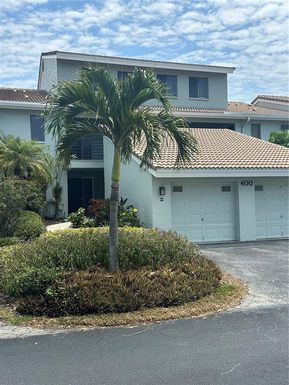 400 CARRIAGE HOUSE LANE UNIT 202