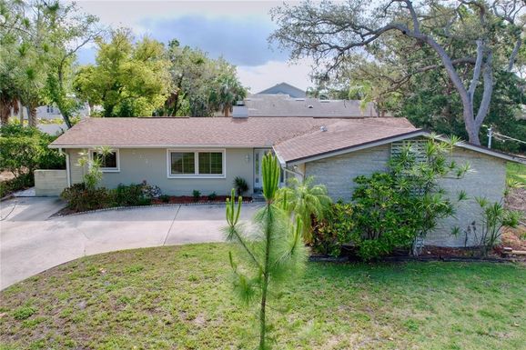232 PINECREST DRIVE