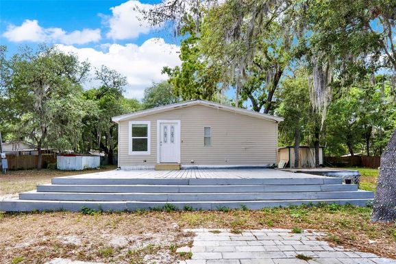 107 RIVERSIDE TRAIL