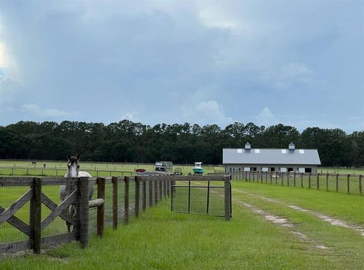 1500 SW 210TH AVENUE UNIT BARN