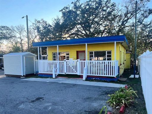 10302 N NEBRASKA AVENUE