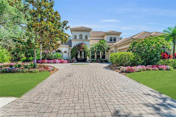 8105 WARWICK GARDENS LANE