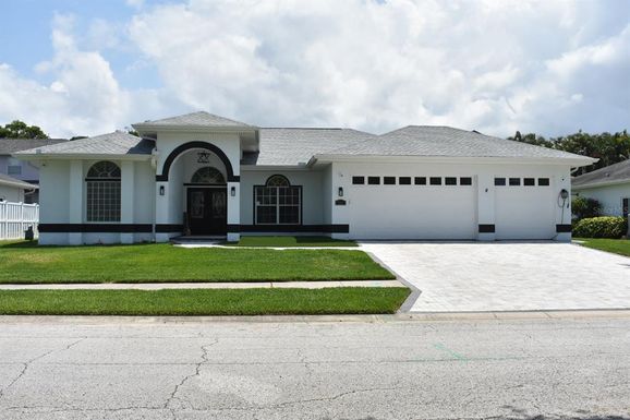 1961 DUNBRODY COURT