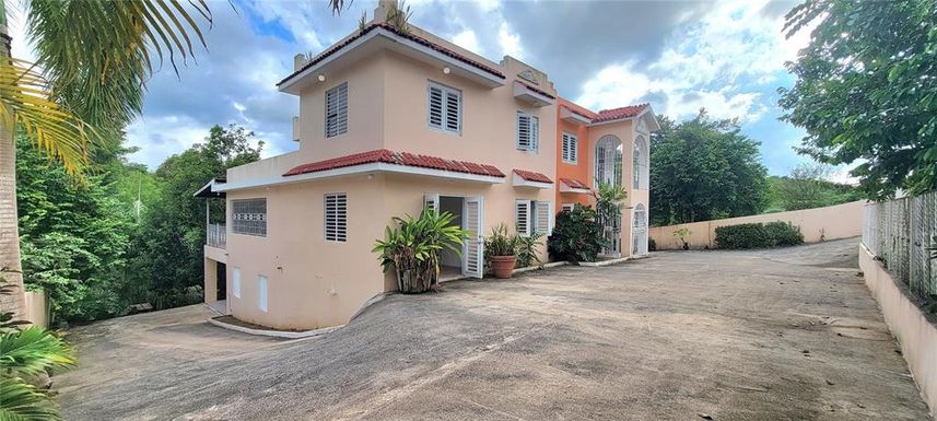 4 RIACHUELO ST. #5, BRISAS DE CARRAIZO DEV.