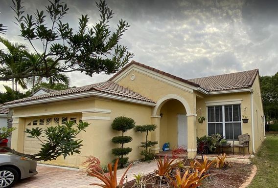 841 SAND CREEK CIRCLE