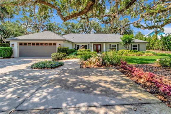 1341 W LAKESHORE DRIVE